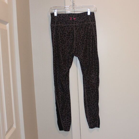 Juicy Couture Sport Black Leopard Print Leggings size medium - Picture 6 of 10